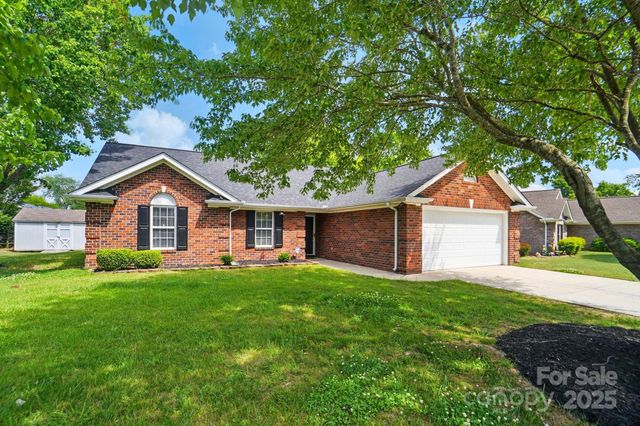 8309 Emily Drive, Harrisburg, NC 28075