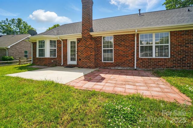 8309 Emily Drive, Harrisburg, NC 28075