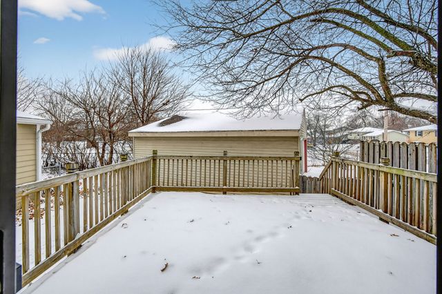 402 SE Peterson Drive, Ankeny, IA 50021