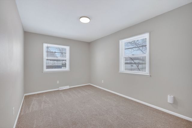 402 SE Peterson Drive, Ankeny, IA 50021