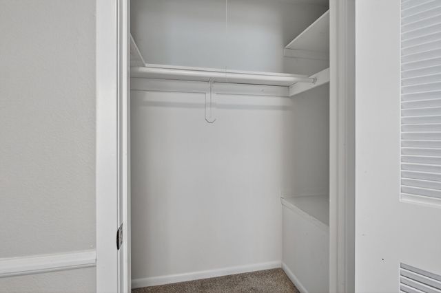 402 SE Peterson Drive, Ankeny, IA 50021