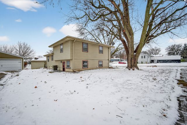 402 SE Peterson Drive, Ankeny, IA 50021
