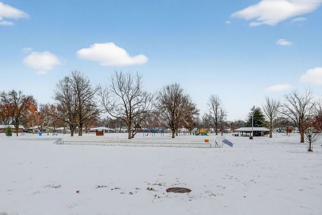 402 SE Peterson Drive, Ankeny, IA 50021