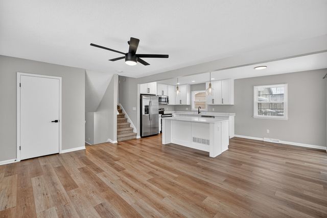 402 SE Peterson Drive, Ankeny, IA 50021