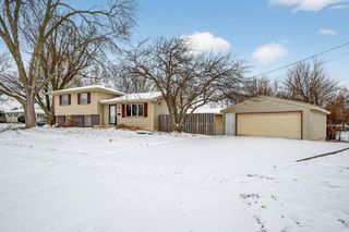 402 SE Peterson Drive, Ankeny, IA 50021