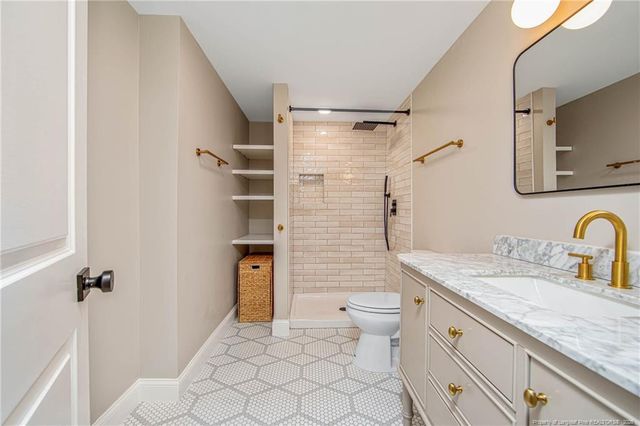 901 McKimmon Road, Fayetteville, NC 28303