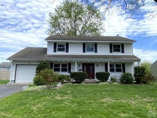 20 Joslen Place, Hudson, NY 12534