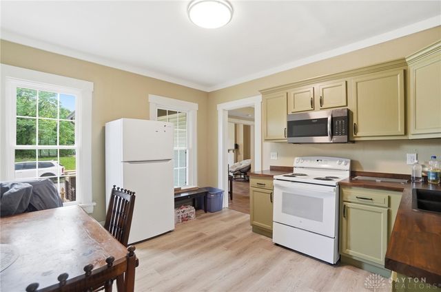 152 S McGee Street, Dayton, OH 45403