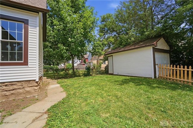 152 S McGee Street, Dayton, OH 45403