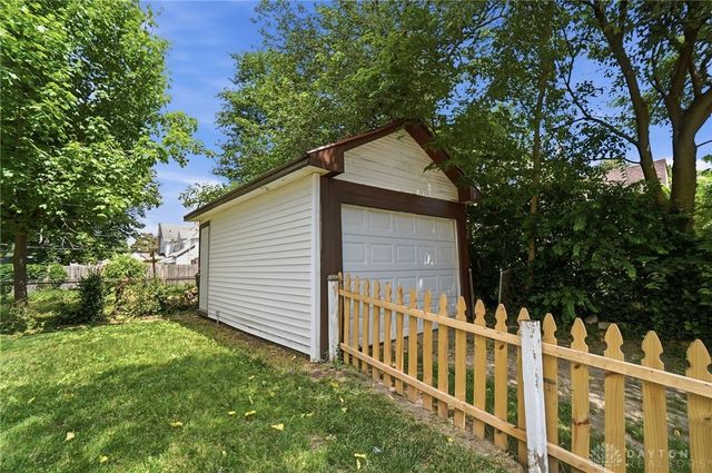 152 S McGee Street, Dayton, OH 45403