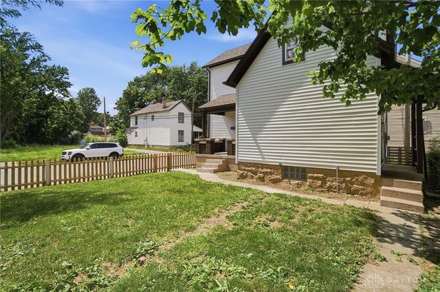 152 S McGee Street, Dayton, OH 45403