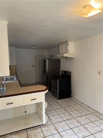 903 E 7th Street, Pomona, CA 91766