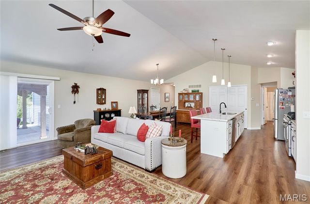 628 Trestle Way, Troy, MO 63379