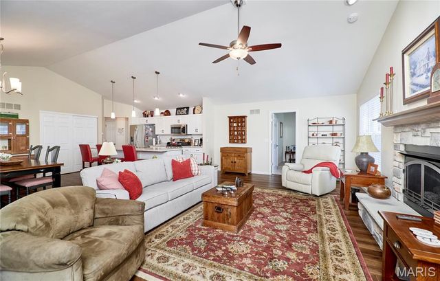 628 Trestle Way, Troy, MO 63379