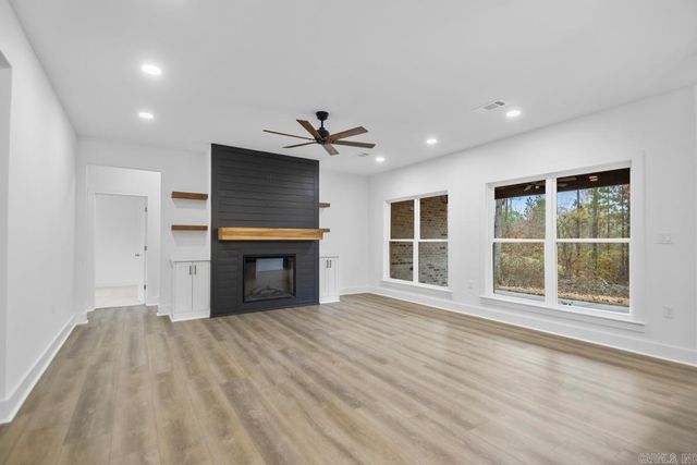 107 Sawgrass Drive, Haskell, AR 72015