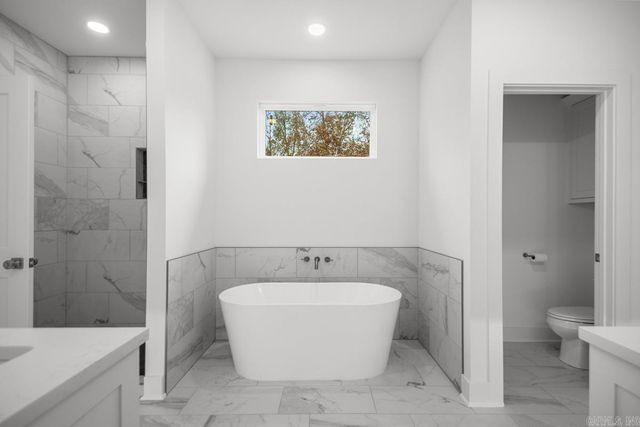 107 Sawgrass Drive, Haskell, AR 72015