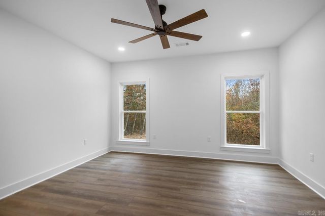 107 Sawgrass Drive, Haskell, AR 72015