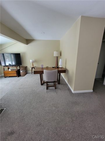 8700 East Patrol Road, Lysander, NY 13027