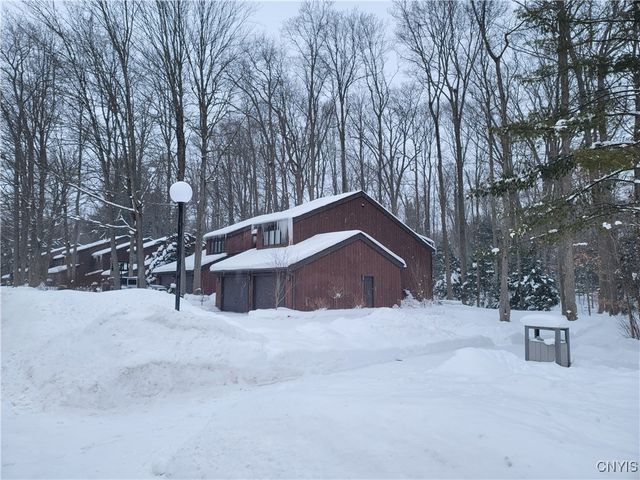 8700 East Patrol Road, Lysander, NY 13027