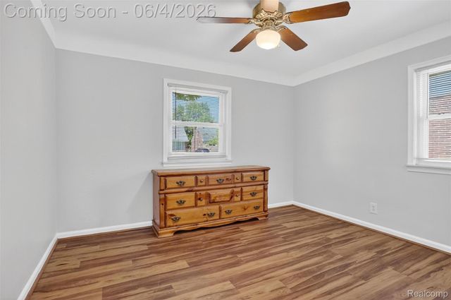 9709 Park Avenue, Allen Park, MI 48101
