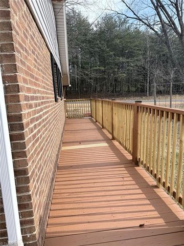 1433 Gray Circle Road, Westfield, NC 27053