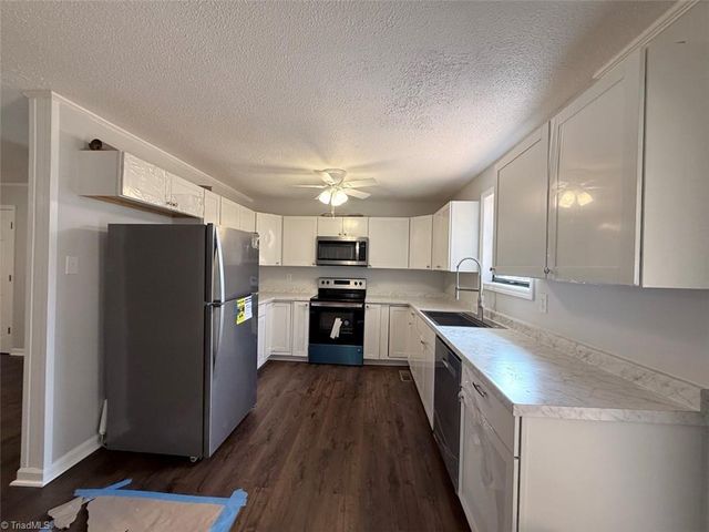 1433 Gray Circle Road, Westfield, NC 27053