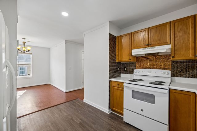 1802 Seminary St B, Nashville, TN 37207