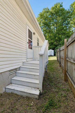 1802 Seminary St B, Nashville, TN 37207