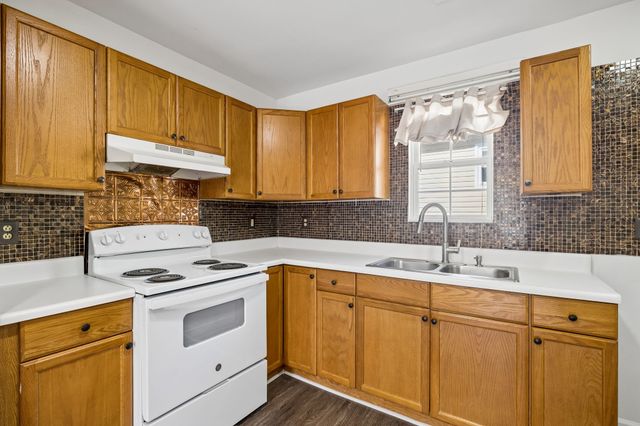 1802 Seminary St B, Nashville, TN 37207