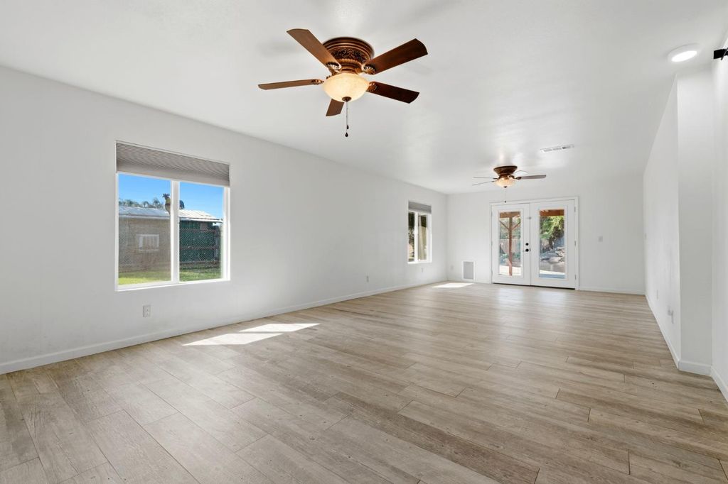 Image 44 of property listing at 24053 Road 212, Lindsay, CA 93247