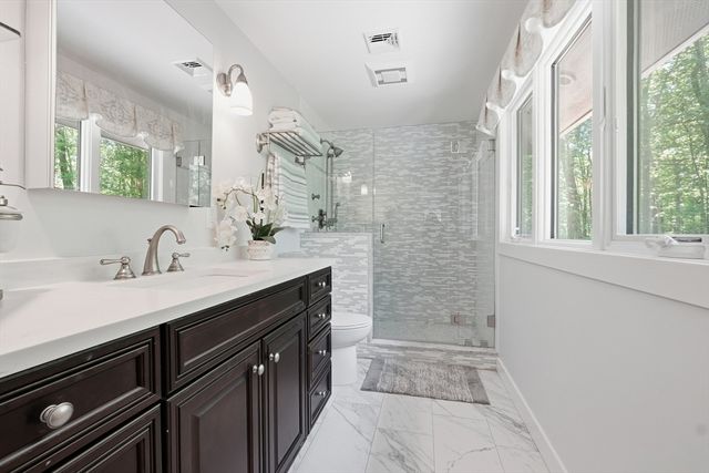 26 Dennis Circle, Northborough, MA 01532