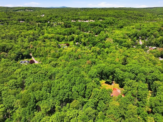 26 Dennis Circle, Northborough, MA 01532