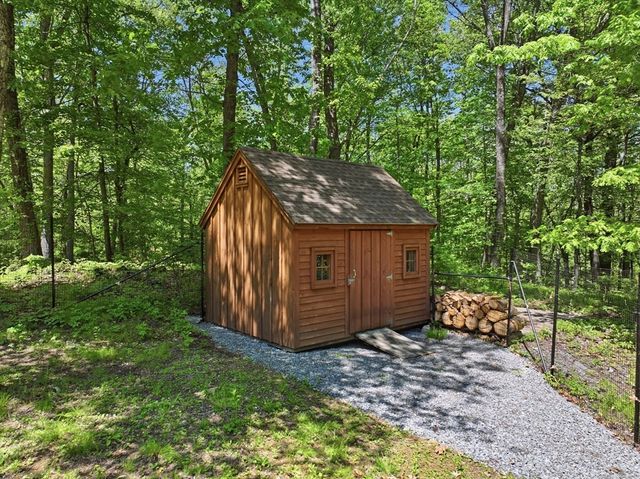 26 Dennis Circle, Northborough, MA 01532