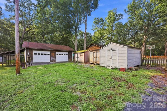 2204 Wilson Avenue, Monroe, NC 28110