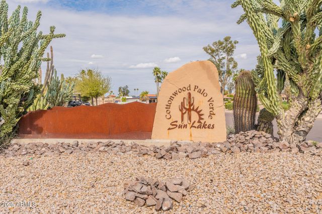 26417 S TRURO Drive, Sun Lakes, AZ 85248