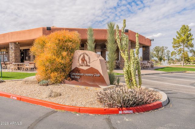 26417 S TRURO Drive, Sun Lakes, AZ 85248
