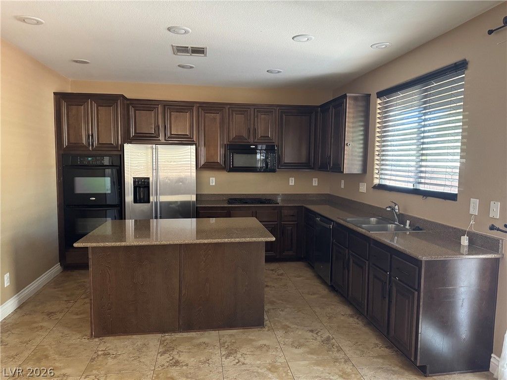 11022 Cherokee Landing Street, Las Vegas, NV 89179 — photo 4