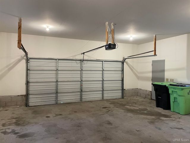 N15033 Dutton Avenue, Amberg T-wi, WI 54102