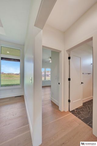 3630 Tree Line Drive, Lincoln, NE 68516