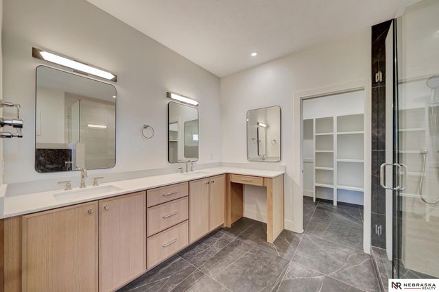 3630 Tree Line Drive, Lincoln, NE 68516