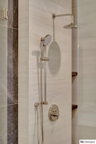 3630 Tree Line Drive, Lincoln, NE 68516