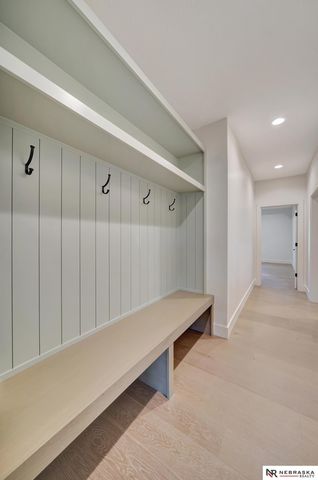 3630 Tree Line Drive, Lincoln, NE 68516