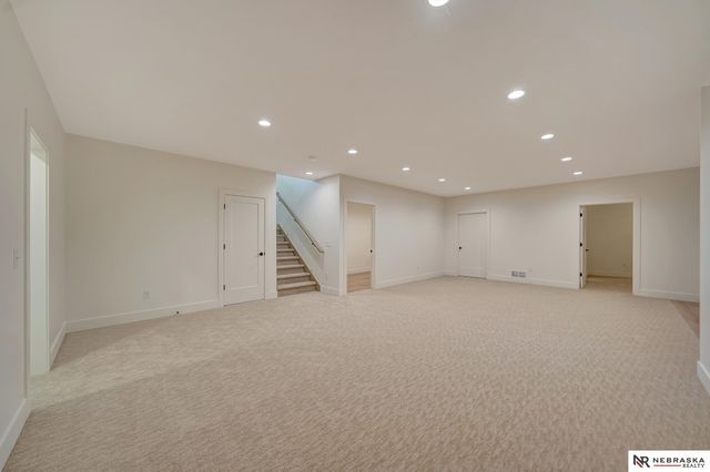 3630 Tree Line Drive, Lincoln, NE 68516