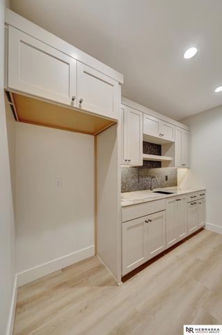 3630 Tree Line Drive, Lincoln, NE 68516