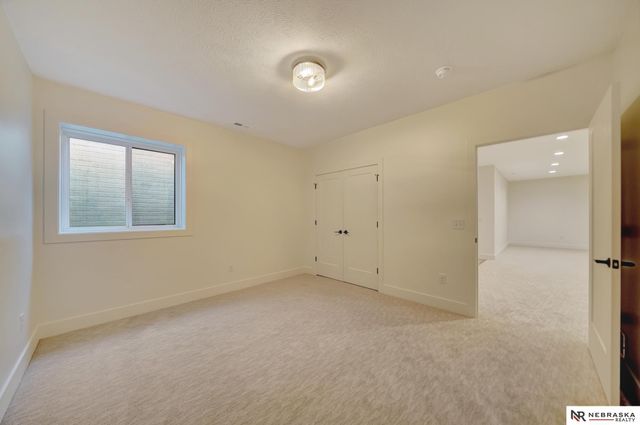 3630 Tree Line Drive, Lincoln, NE 68516