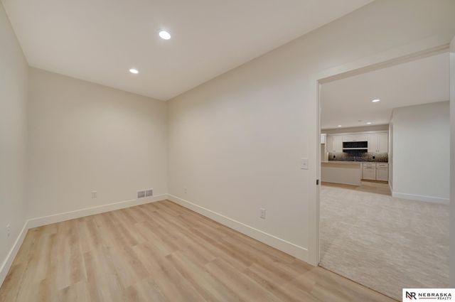 3630 Tree Line Drive, Lincoln, NE 68516