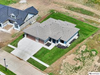 3630 Tree Line Drive, Lincoln, NE 68516