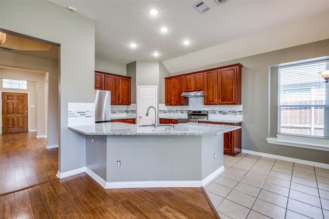 303 Ravenna Road, Lake Dallas, TX 75065