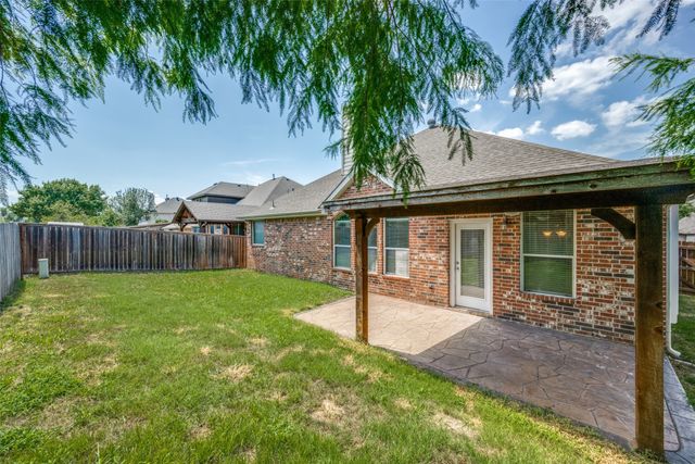 303 Ravenna Road, Lake Dallas, TX 75065