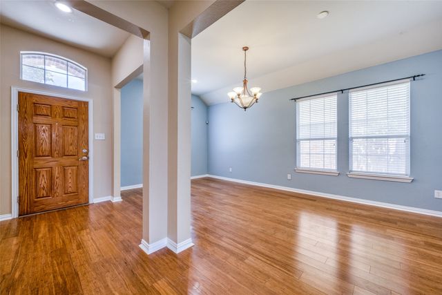 303 Ravenna Road, Lake Dallas, TX 75065